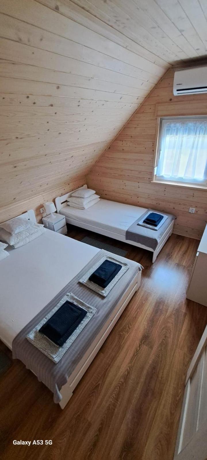 Sloneczne Wzgorze Apartment