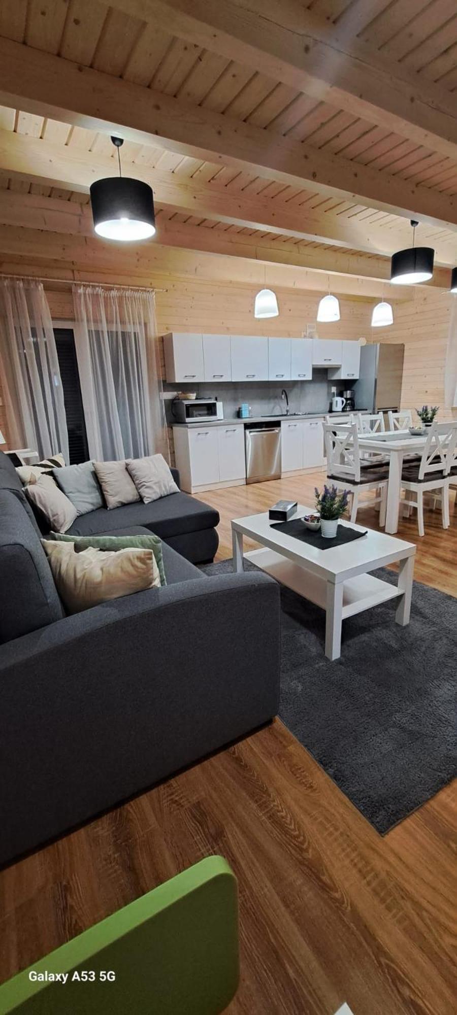Sloneczne Wzgorze Apartment